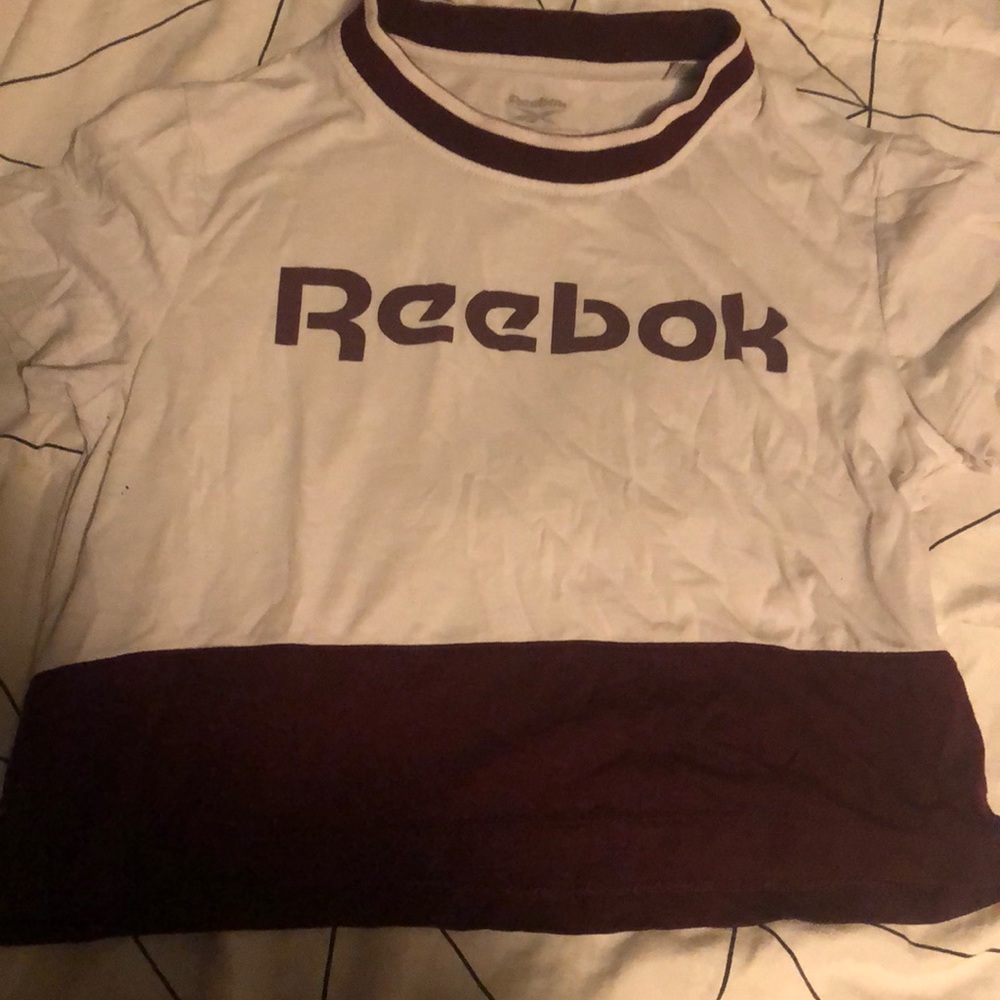 Cropped Reebok t-shirt, breathable material